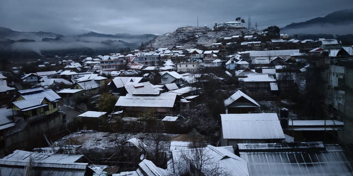 DiproZiro's tweet photo. Ziro witnessed snowfall for the first time in more than three decades. The last snowfall was recorded in 1986.
@DDNewsArunachal @ArunachalDIPR @PemaKhanduBJP https://t.co/Sqr4fh3GXV