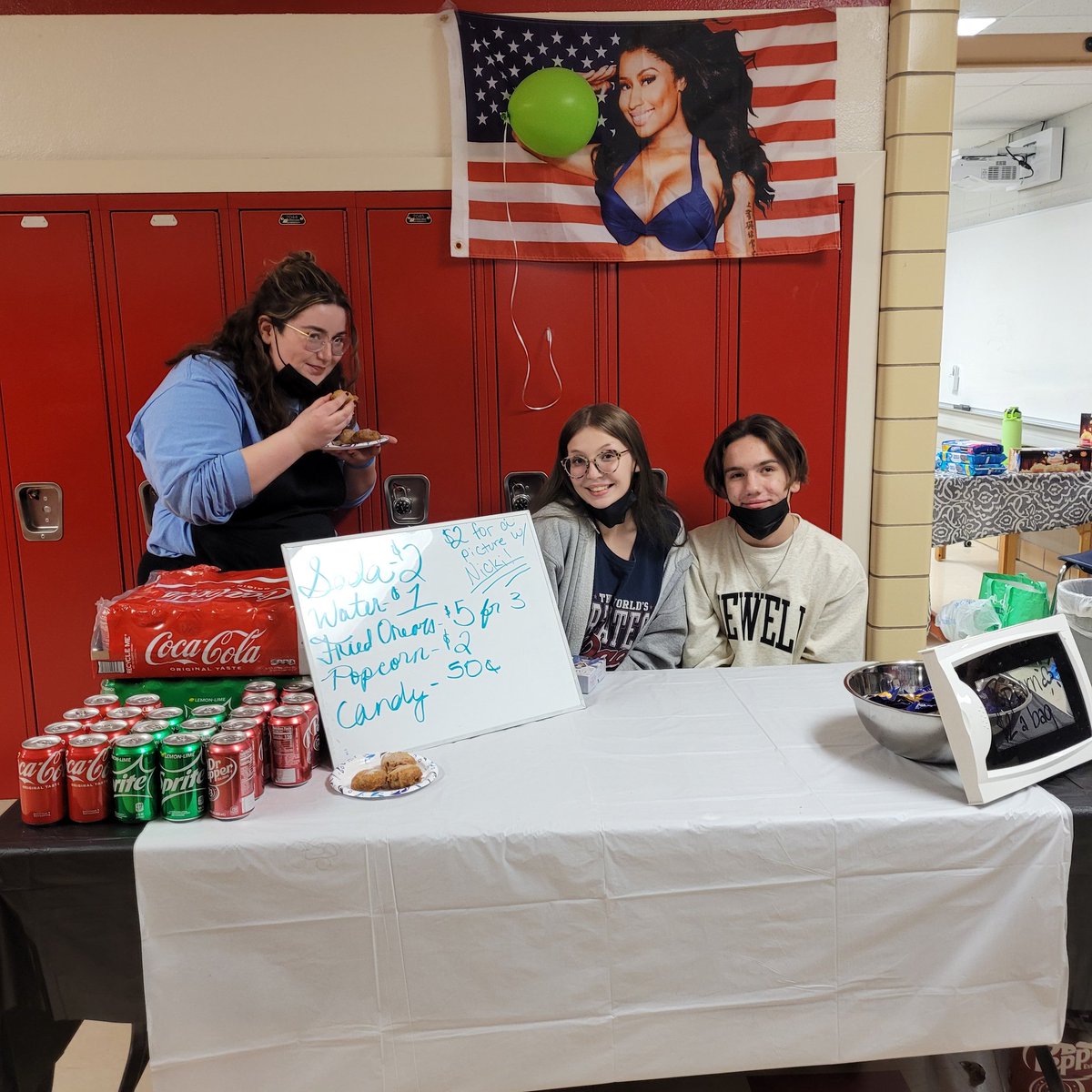 MrsRScott's tweet photo. A few more....@JCRelay4Life #wavegoodbyetocancer #wearerruman https://t.co/5wbMRwvbFH
