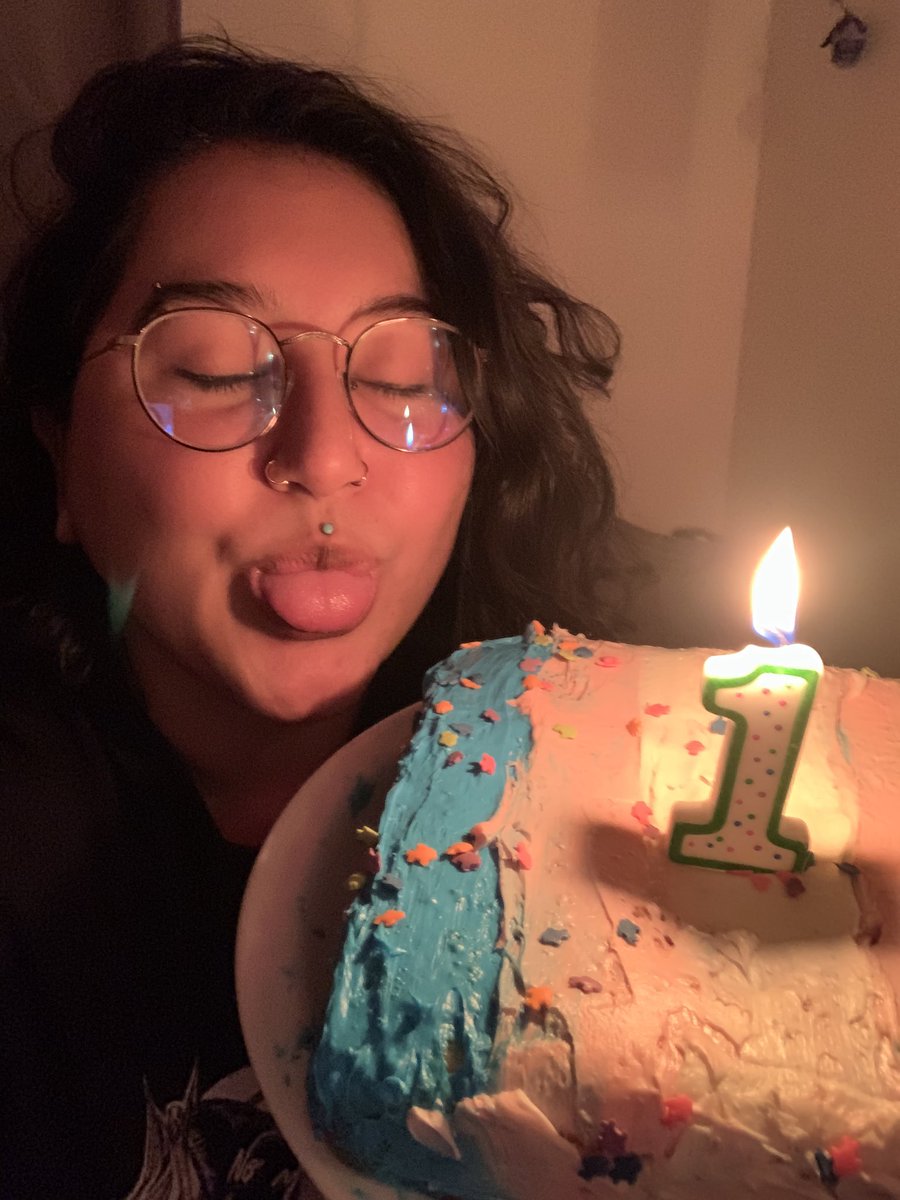 muertesoul's tweet photo. today I’m 1 yr on T ⚧❤️‍🔥 https://t.co/Zgq4ij5Xmh
