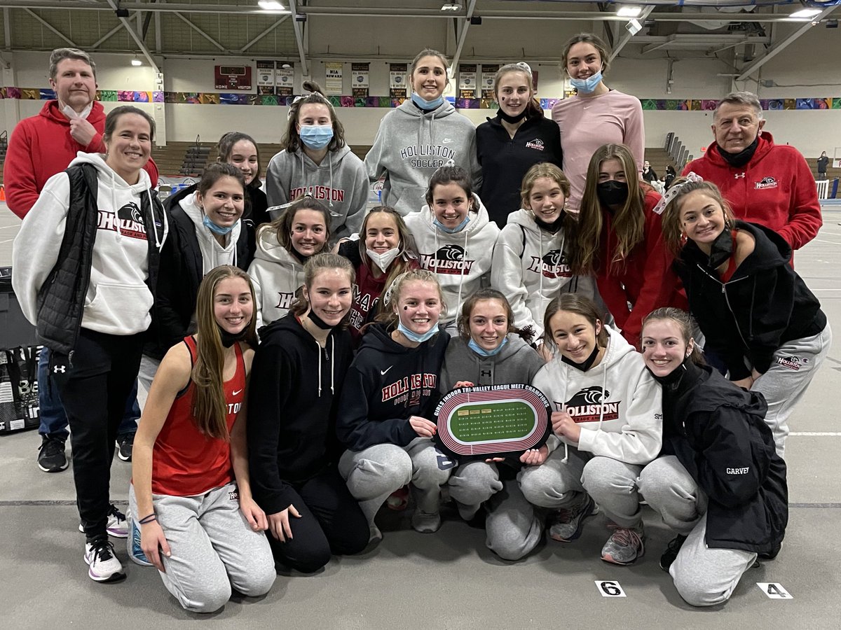 JennyRunAlot's tweet photo. TVL showcase meet champions!!!! https://t.co/YIvO9HX83I