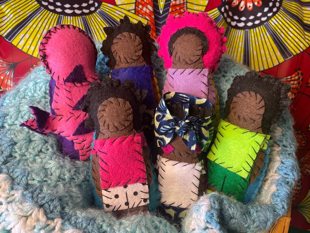 desert_violet's tweet photo. Y'all come check out my Etsy for #BlackHistoryMonth 💜 I make Black self love dolls for fellow adoptees and trauma survivors #adoptee #adoption #transracialadoption @PurpleLikeMeCrafts https://t.co/5C74z2Yxfi https://t.co/iQZmc8pqXK