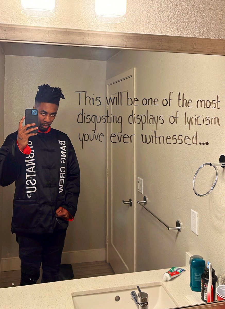 thatsdax's tweet photo. U ready? This one is BEYOND LEGENDARY… https://t.co/7CyxECiLVq