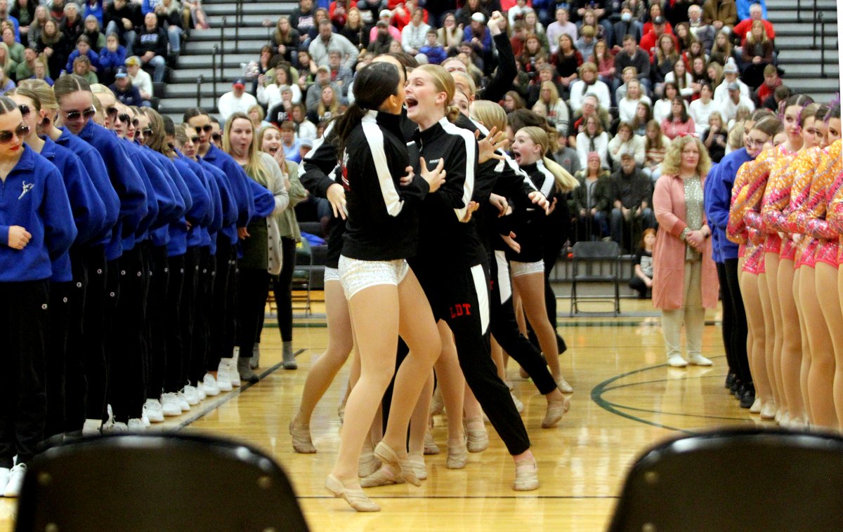JaredRubadoBP's tweet photo. I'm going through all of the photos from today and these are two of my favorite. Immediately before and immediately after the Laker jazz team found out they were headed to state. https://t.co/JwCp8IPsvB