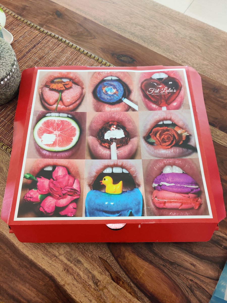 sancharita_c's tweet image. Wish I was part of the design meeting for this Pizza Gourmet store. Curious to know how the strategy was discussed. 
#packaging #DesignThinking #pizzaboxdesign