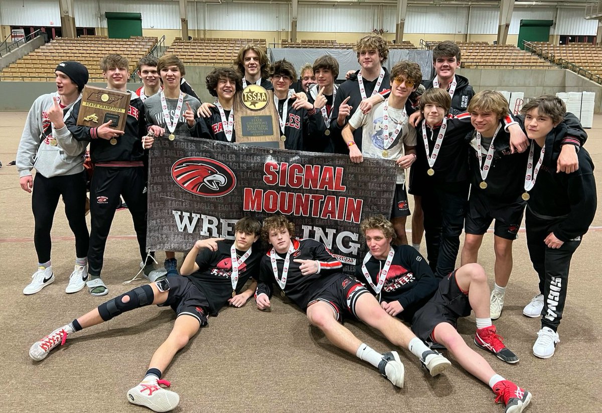 SMMHSEagles's tweet photo. 🏆 STATE CHAMPS 🏆 Duals Wrestling 🏆 UNDEFEATED 🦅 Eagles Rule! 🦅 @SMHSwrestling #TSSAA   #SMMHSsoars https://t.co/NDTCNHTKLO