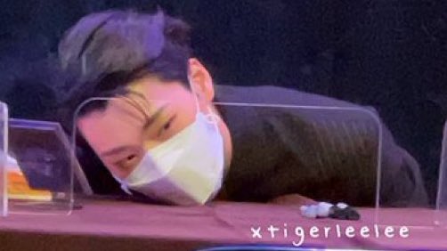 sankaissed's tweet image. san in today’s LA fansign ⭐️