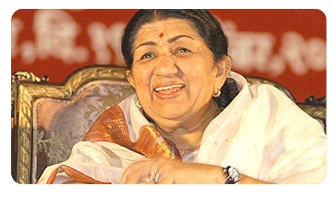 13Biggboss's tweet photo. Legendary singer and queen of melody passed away today. My tributes 🙏 to the legendary singer who enthralled generations with her soothing voice.
#LataMangeshkar #LataMangeshkarhealth #LataMangeshkarHealthUpdate #Legend https://t.co/Ei3oto8Eco