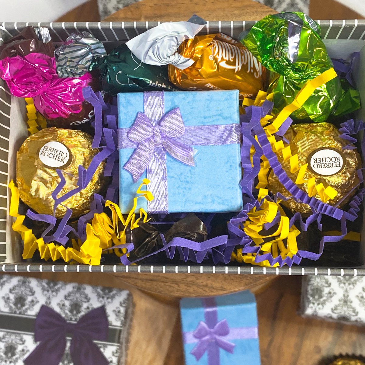 MuMs is stoked and looks forward to being apart of your memories! 
Each order comes with a SURPRISE GIFT in our purple box

mumskitchensnyc.com/collections/lo…