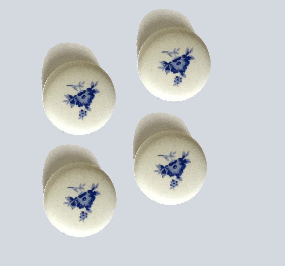 ruralgals's tweet image. Old Fashioned Style Kitchen Decor White | Modern French Country Decor | Blue and White Floral Cabinet Knobs | White Furniture Knobs #DecorativeKnobs #KitchenCabinetKnob 
$19.80
➤ etsy.com/listing/951038…