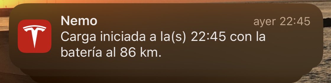 Emilio_JFRey's tweet photo. ¿Es necesario subir la potencia contratada si tengo un #CocheElectrico 🚗🔋⚡️?

- Anoche llegamos a las 22:45 con 86 km de autonomía en mi #TeslaModelS 75
- Hoy a las 10:24 teníamos 274 km
- En 11 horas 39 min recuperamos 188 km
- Potencia contratada en casa 🏠3,45 kW https://t.co/OzQS2DsSEq