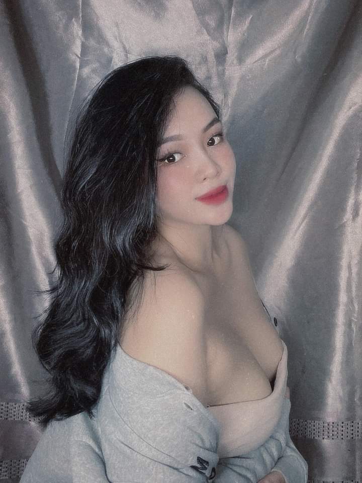 jewelngoc060's tweet photo. Vì corona nên khẩu trang tăng giá, em vì codonqua nên hạ giá anh có mua không?
#hettet #tet #boyfriend #LOOKS #FolloMe https://t.co/bG6O2FOFji
