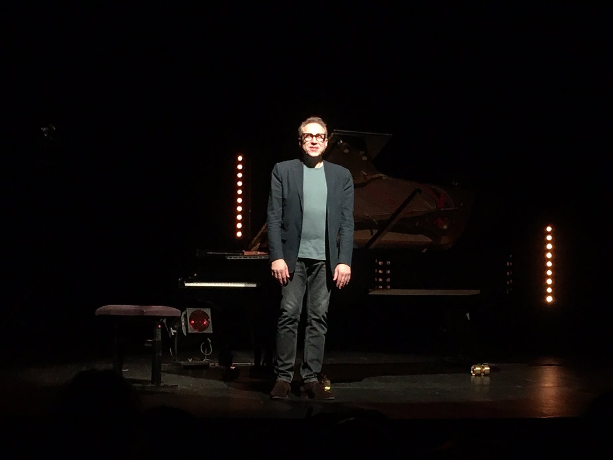 Merci <a href="/JFZygel/">Jean-François Zygel</a> pour cette promenade inédite au <a href="/theatre2chelles/">Théâtre de Chelles</a>. Mention spéciale pour l’impro autour de Mistinguette et M. Chevalier joyeuse et dynamisante! Vivement une prochaine fois pour s’évader, en apprendre encore + sur la musique, V. Hugo ou la genèse du DoReMiFaSol 😊👌🏼