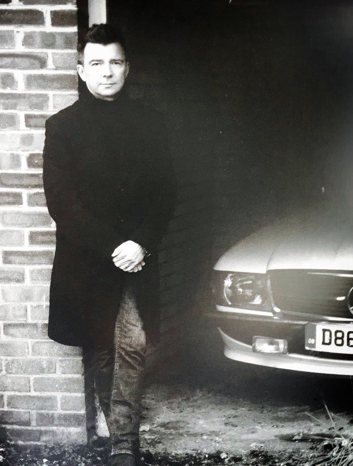 A big Happy Birthday to pop icon Rick Astley, born in 1966. 