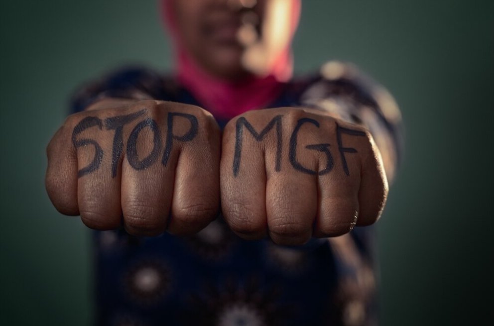 Día internacional por la tolerancia cero con la #mutilaciongenitalfemenina.
👉En Cataluña se detectaron 5 casos de este tipo de violencia el año pasado.
⚠️ La #MGF tiene consecuencias físicas y psicológicas inmediatas y a largo plazo en la salud de mujeres y niñas.
♀️#StopMGF