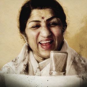 AnupamPKher's tweet photo. भारतरत्न #LataMangeshkar जी हमारे बीच से कहीं जा ही नहीं सकती।उनकी छवि और उनकी आवाज़ हर भारतीय के दिल और आत्मा में हमेशा के लिए छाई रहेगी।पर शायद ऊपर देवी देवताओं को भी #लतादीदी की आत्मीय आवाज़ सुनने का दिल किया।सो बुला लिया।वैसे मैं आपके Watsapp messages बहुत मिस करूँगा!💔🥲🙏 https://t.co/7UeZYUIutU