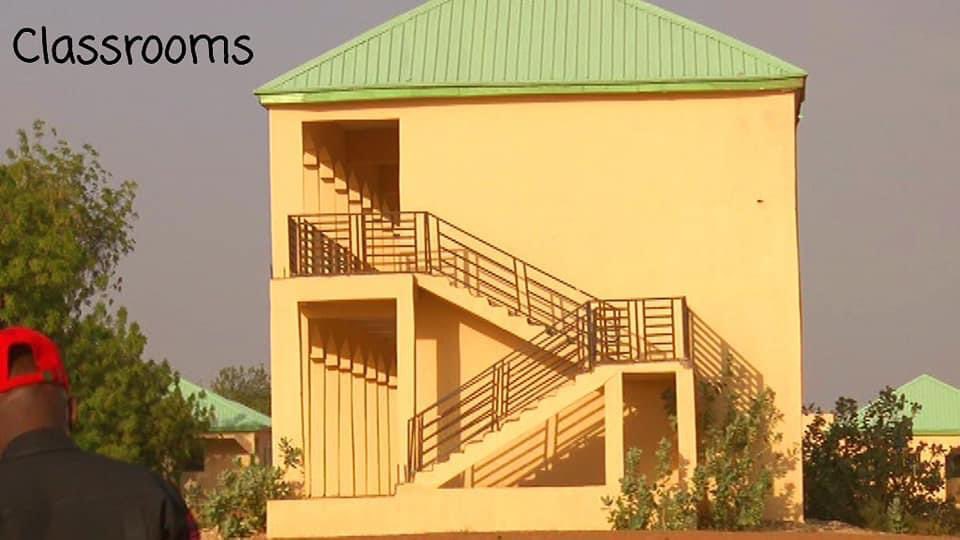 Project matters:
 
This is a Girls Science secondary school build and equipped by Tambuwal administration in Sanyinna village of Tambuwal Local government, academic activities are going on now in the school.
Thank you so much Tambuwal.