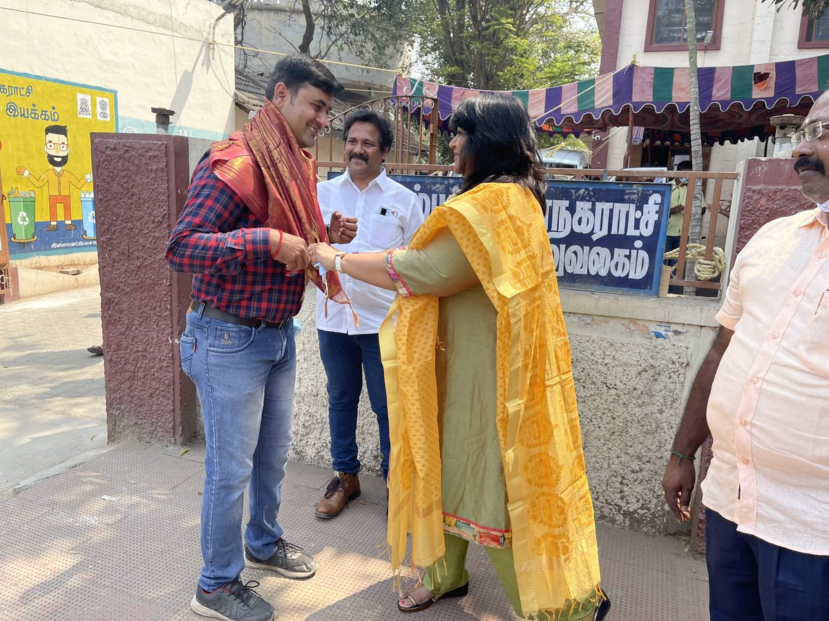 DrAnusharavi's tweet photo. கோவை மாநகராட்சியை மாற்ற #மய்ய_வேட்பாளர்கள் தயார் நீங்கள் தயாரா ? #Vote_for_Torchlight @maiamofficial @ikamalhaasan @sentharu https://t.co/yYd7e7SgTO