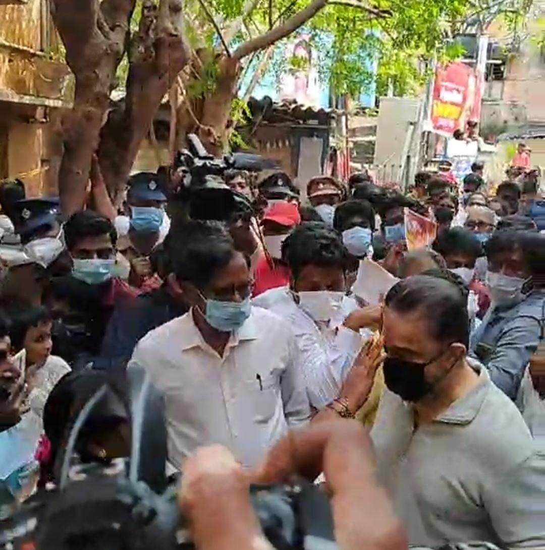 Ramhaasan7's tweet photo. #மய்ய_வேட்பாளர்கள்
#VOTE_FOR_TORCHLIGHT https://t.co/elMddu2cxg
