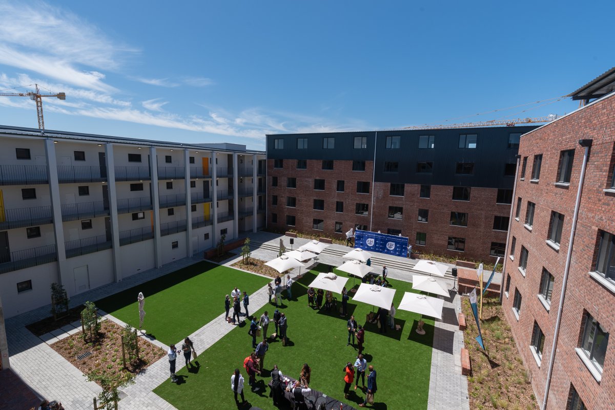Our_DA's tweet photo. 🏘️ The DA-run Western Cape and City of Cape Town governments hand over the first social housing units at Conradie Park.

The project was identified as a suitable pilot for the Better Living Model designed to create 3 500 housing opportunities.

#DAatWork https://t.co/YePP2nszQt