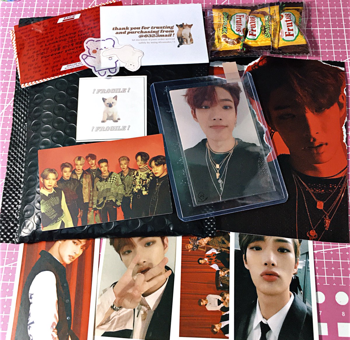 fixontrades's tweet photo. ｡ﾟﾟ･｡･ﾟﾟ｡
happy mail from @0323mail 
　ﾟ･｡･

#💌— hi alex! super kilig with this purchase 😭 na overwhelm ako sa ganda ng packaging &amp; freebies lalo na yung group pc + treasure card huhu thank u talaga! till next time ~ bilhin niyo na bentables niya!! ^__^

#fromalex https://t.co/7F1Us8EHWg