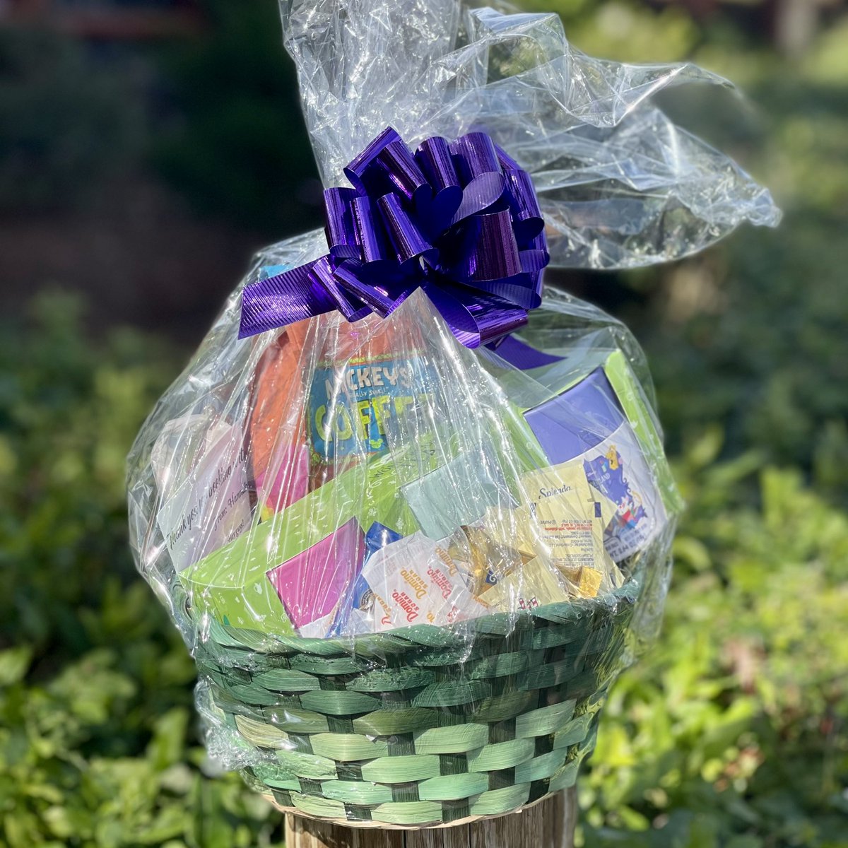 MagicVacSvcs's tweet photo. Order one for your client or loved one at:  
https://t.co/xQYrqGHAVY

#thankyou #thanks #Disney #DisneyPopcorn #disneyworld50 #AwesomeVacation #DisneyPrincess #50thTreats #ResortDelivery #GiftBaskets #GiftDelivery #GroceryDelivery #SupportSmallBusiness https://t.co/9bzZ1IwD04