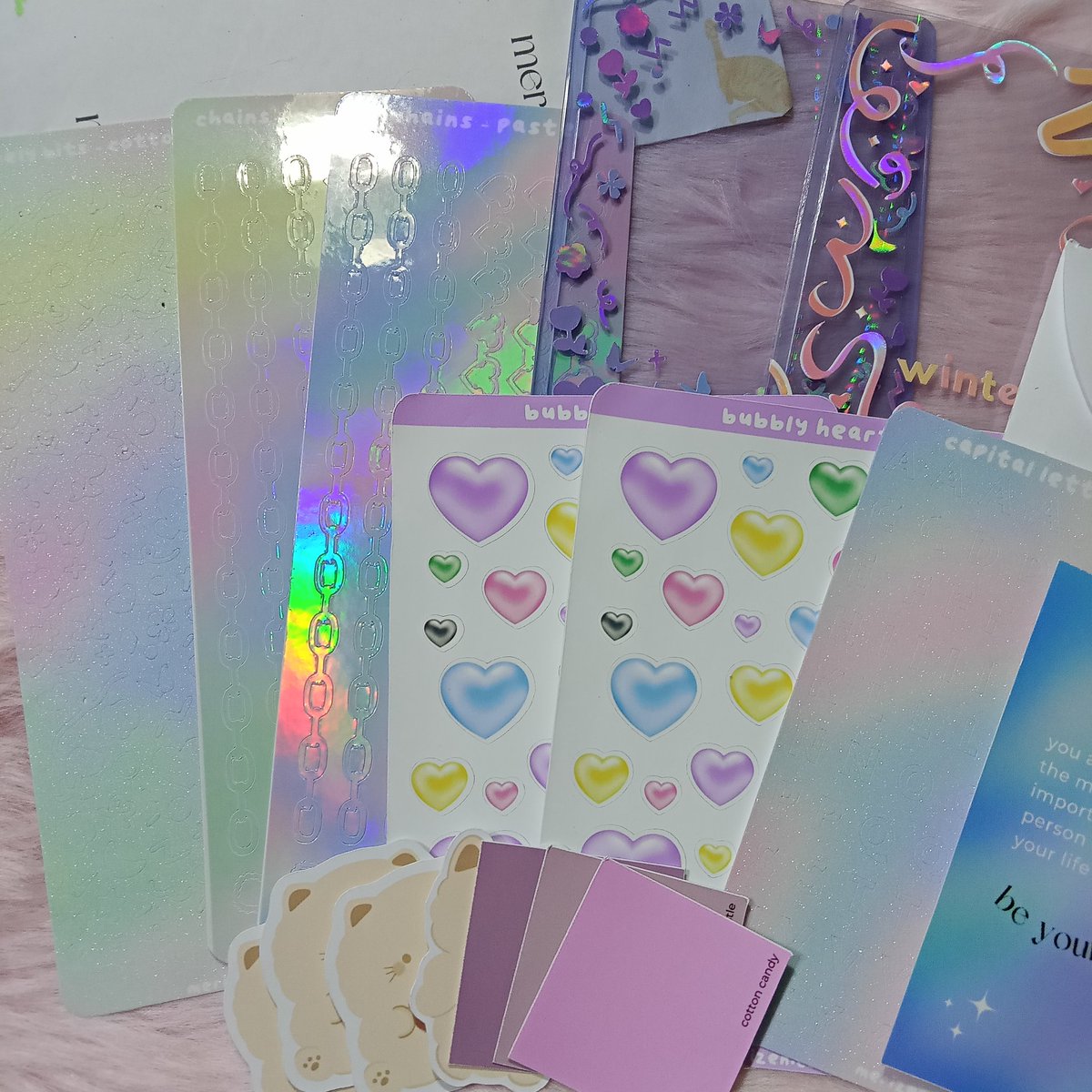 winsellecart's tweet photo. #wscartmails 

so cute and pretty mail!! packaging pa lang super ganda na 😭 the toploaders and stickers are all so pretty, the seller is so generous with freebies as well 😭 if you're looking for stickers, this one is cute, good quality and cheap!! tysm @merizen_co ❤️ https://t.co/2E5la2xNEF