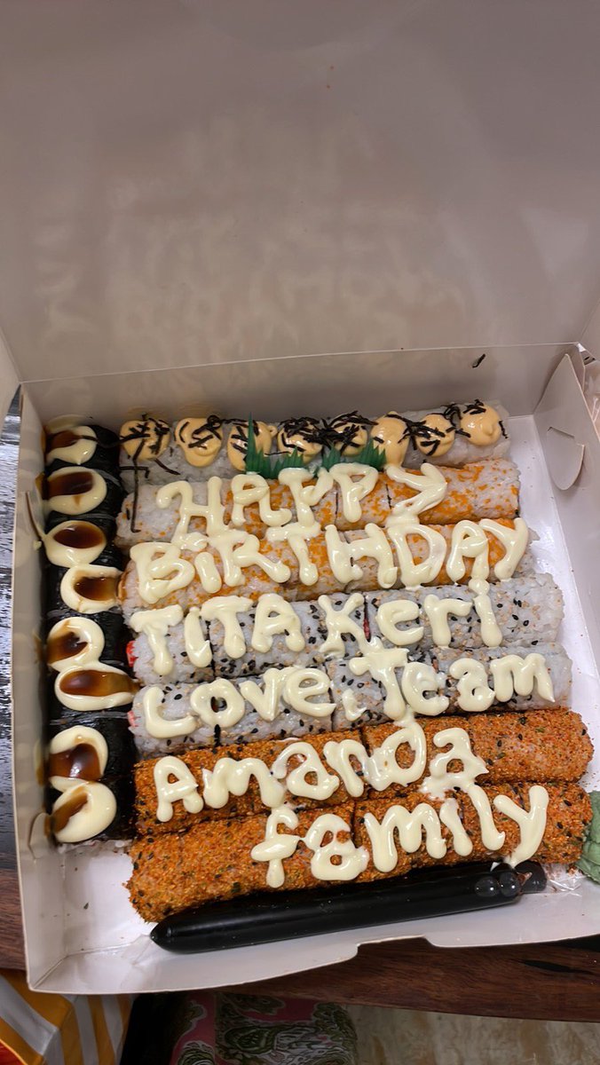 kerizamora206's tweet photo. Thank you so much for your birthday greetings💛💛💛 Thank you for the cake and sushi @AMANDAmazings @AmandaGlobalOFC ! I appreciate your thoughtfulness 🥰 https://t.co/t7zCvLFjBK