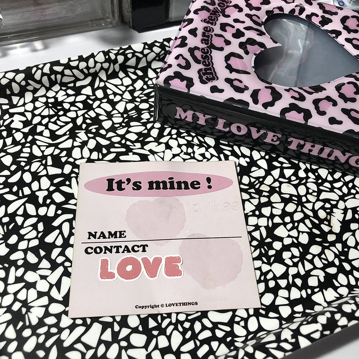jaaysbucks's tweet photo. wts // want to sell
🖇 collect book 2p preloved 
price 75k! 
condi -cover bekas sticker,all good https://t.co/3FBgguc2fO