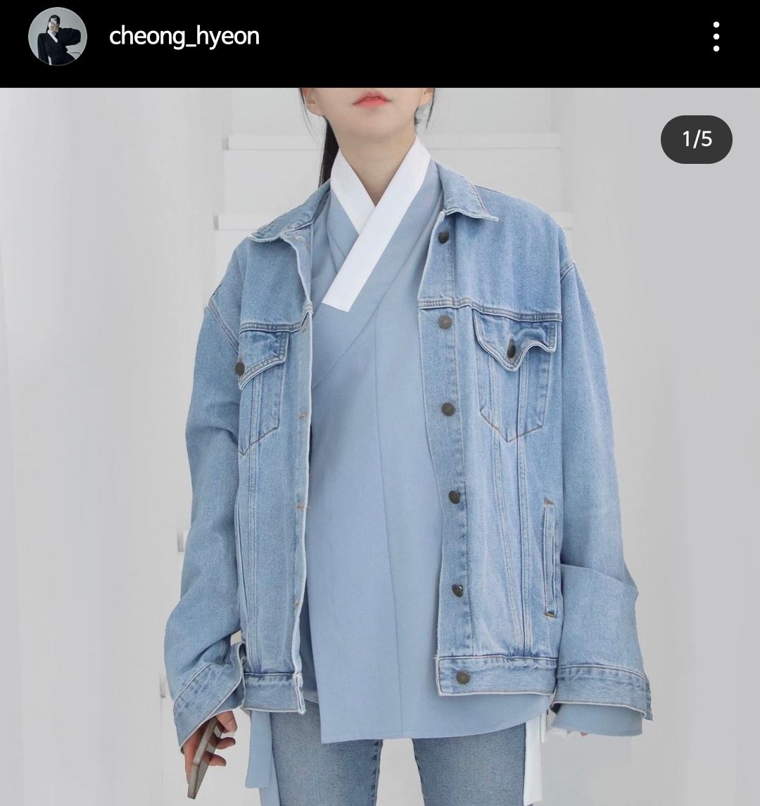 kuun_oxo's tweet photo. 좋아하는 우리나라 한복 브랜드 추천 
하플리,리슬,청현,단하,차이킴
이미 유명한 브랜드지만
간혹 아직 모르시는분들이 계셔서 말해봐요👏 https://t.co/78cnGlXCaQ