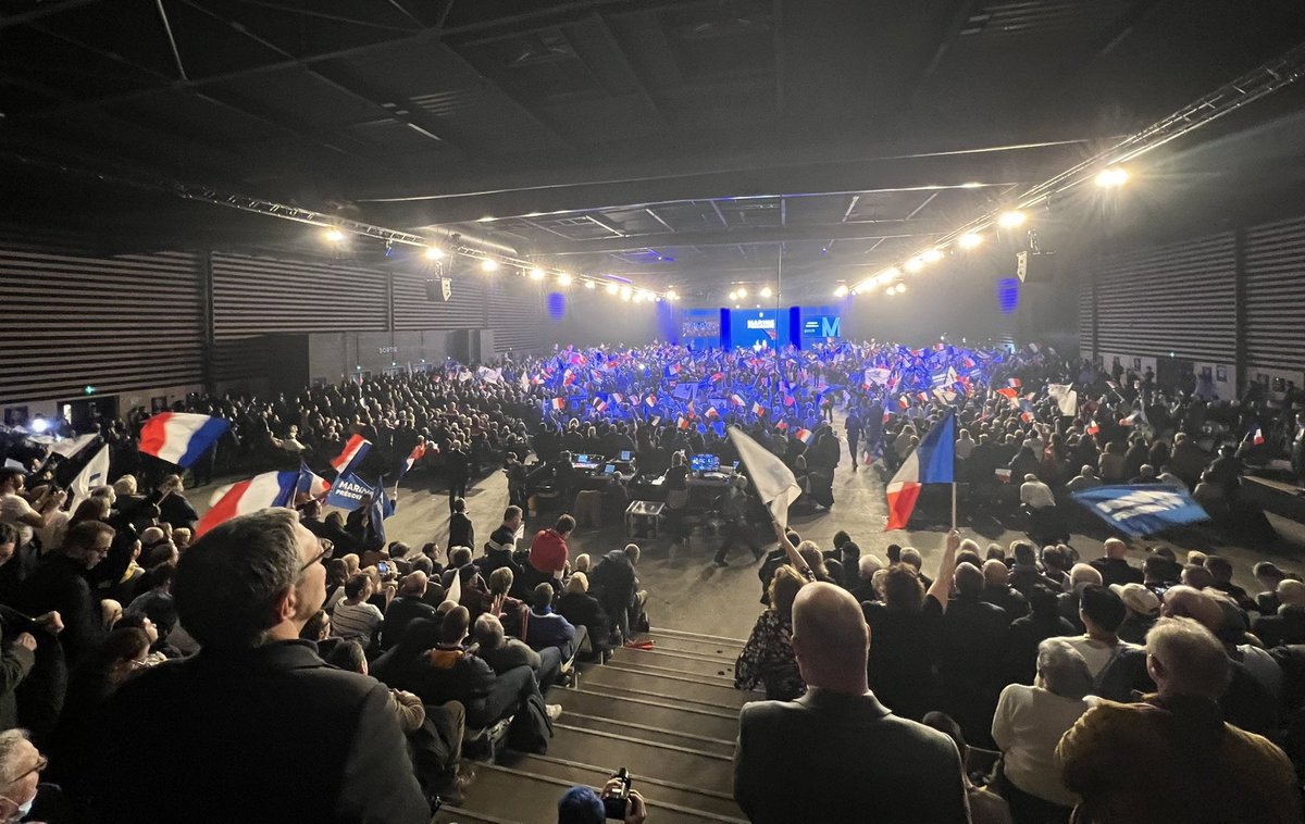A_Dutremble's tweet photo. 🚀 Énorme succès hier à Reims, où nous étions plus de 5000 personnes pour le grand meeting de @MLP_officiel lors d'une convention présidentielle !  #MarinePrésidente 🇫🇷 https://t.co/aCGP08JMUT