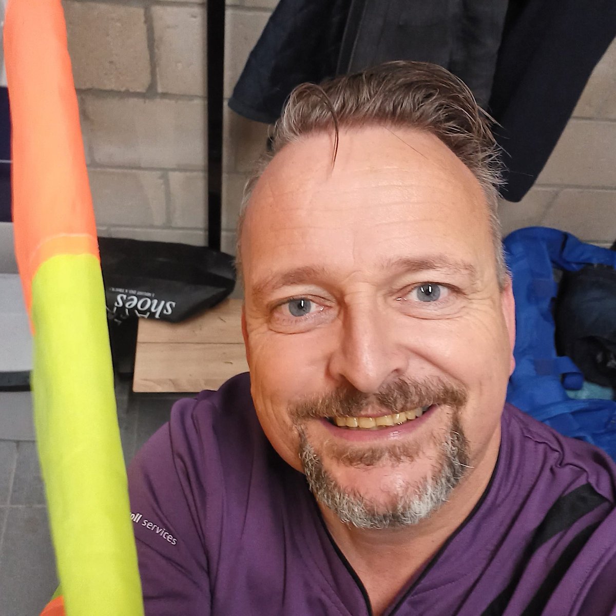 AndreAchterhoek's tweet photo. We mogen weer de wei in en nu op de #zondagochtend een wedstrijd grensrechter zijn met #baggerweer effe 20000 stappen zetten 💪 VVG25 2- Vorden 2 
Fijne zondag allemaal 😊 https://t.co/ez9UWVKV1r