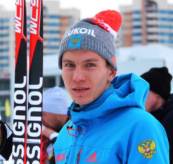 Красавцы наши ребята!!!!!
Александр Большунов и Денис Спицов(оба с падением!!!).
 Большунов Король лыж - гений лыжного спорта!!!
(Из самой что ни на есть глубинки-глубинки Брянской области. Село Подывотье, Севский район, Брянская область.