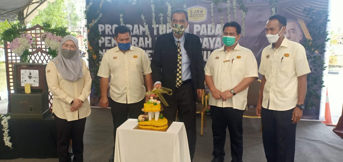Program Turun Padang ke JKR Kemaman Sempena Persaraan Pengarah Kerja Raya Negeri Terengganu.