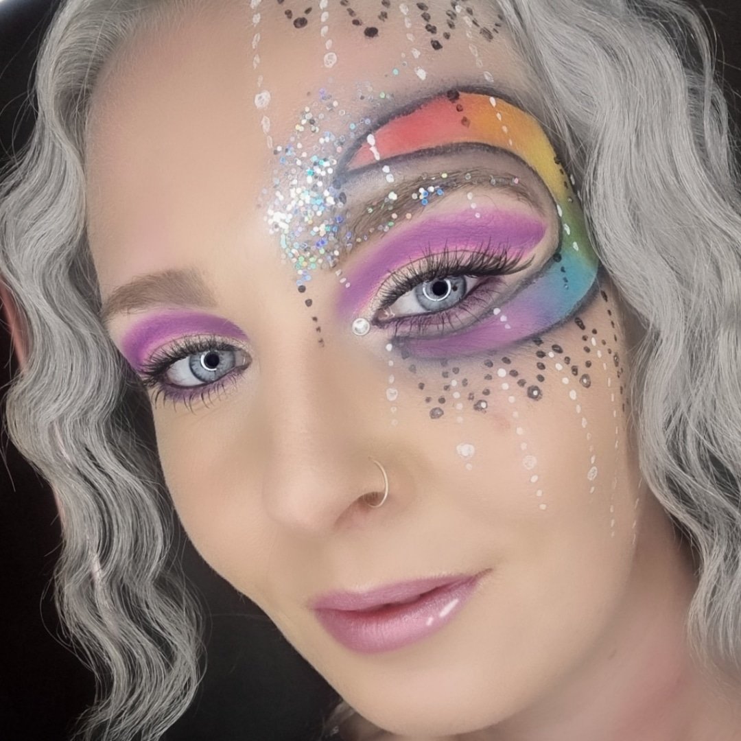 eyesbynee's tweet photo. #Dreamland #FantasyMakeup 

#jamescharles #makeupartist https://t.co/2zYB3aQnVV