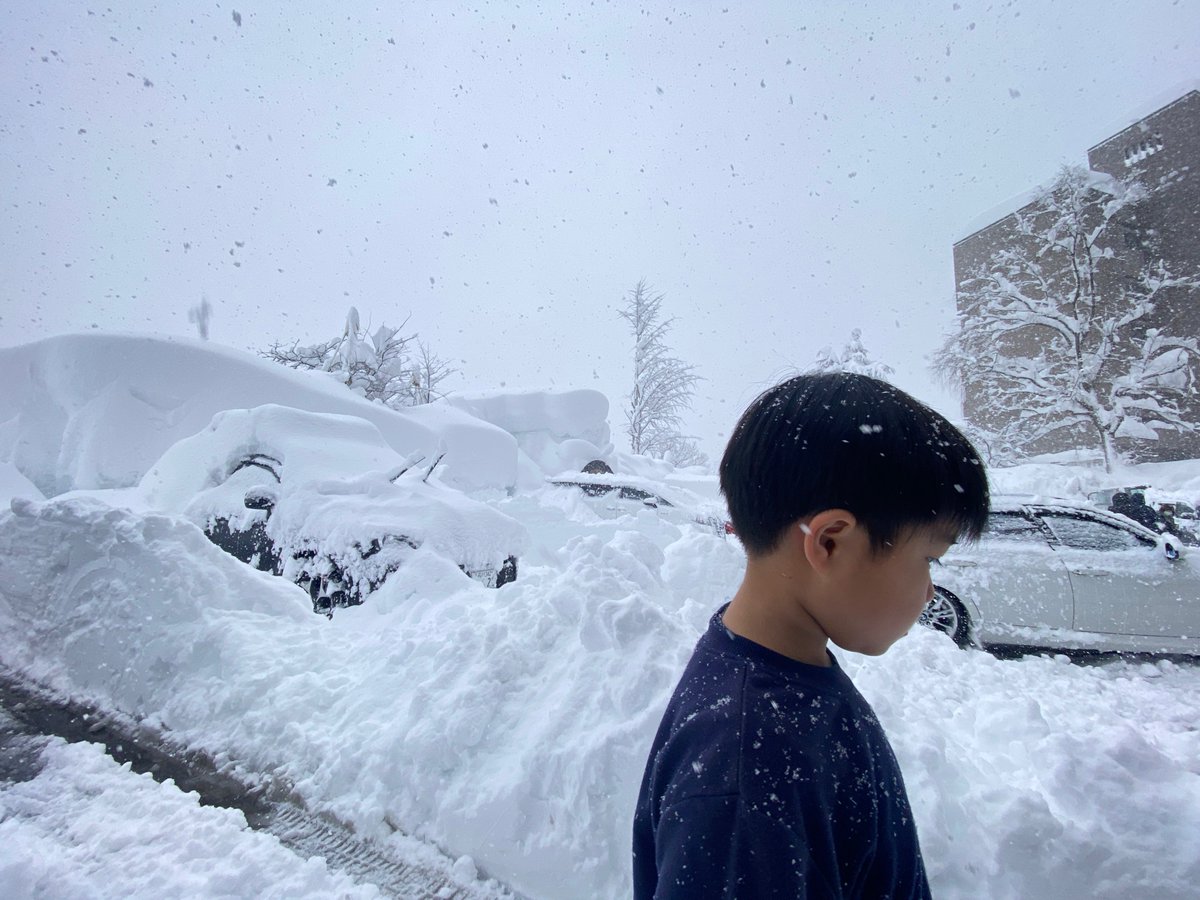 kululi19141's tweet photo. 豪雪

#越後湯沢 
#豪雪 
#令和の海賊はナゼ街のゴミを拾うのか
#漁師は山に木を植える
#板橋駅のミッちゃん
#令和海賊
#ゴミ拾い
#いたばし想いを伝える縁結火 https://t.co/98K8yyV3TP