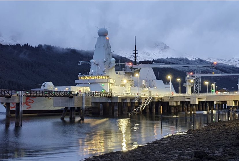 Final passage from Loch Long to the Solent for Dragon’s last entry into Portsmouth Harbour before her support package. At 0945 on Mon 7th Feb we will pass the Round Tower with our Ships’s Company on the upper deck in Procedure Alfa. See you there! #breathingfire @RoyalNavy