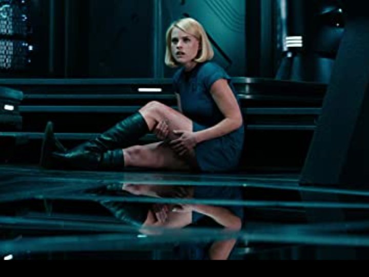 Happy Birthday to Miss Alice Eve (Star Trek\s girl) 