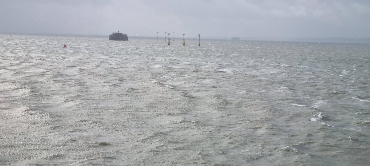 Off to <a href="/rydeharrier/">Rydeharriers 🏆🏃🏽‍♂️🏃🏽‍♀️</a> with <a href="/farnhamrunners/">Farnham Runners</a> 10mile race. Wild wintery chaotic weather! 
❌<a href="/HovertravelLtd/">Hovertravelltd</a>❌cancelled due to weather <a href="/wightlinkferry/">Wightlink Ferries</a> to Fishbourne &amp;a sprint round...! #rydeharriers #farnham #runner #inclusive #sports #10mile