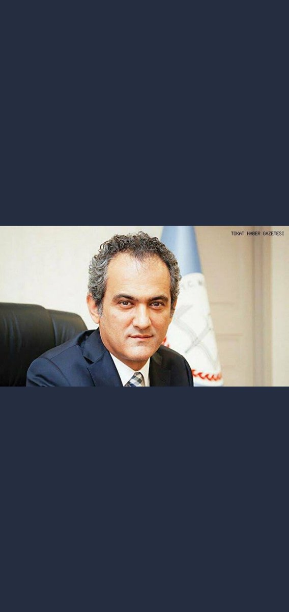 Ogrencilerin tum dusuncelerine onem veren bakanimiz Ziya selcuk 
#SoemestrTatiliUzatılsın
Aha bu da mahmut👇