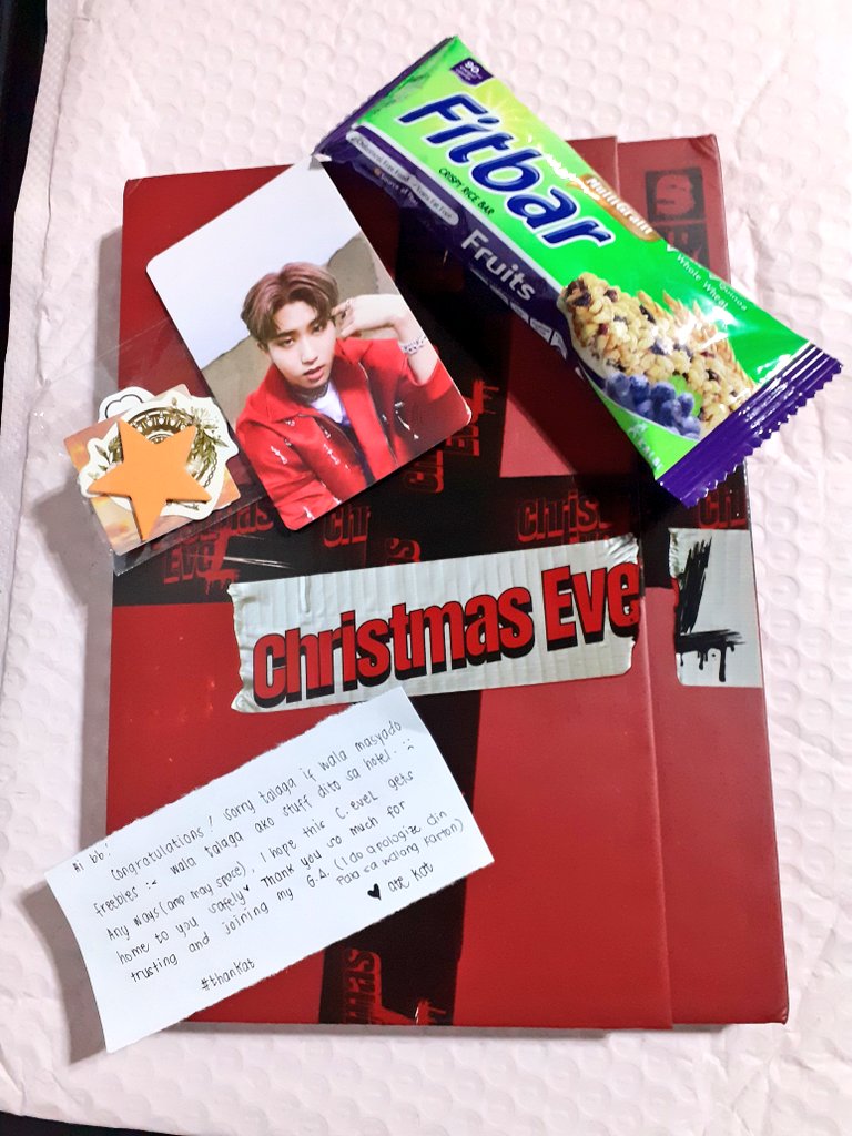 lixxyeet's tweet photo. β π
dumating na Christmas EveL album na gift from mamii rei and giveaway from ate kat!!! thank you po @JNHXDNCRCH and @cb97seolar ππ
#thanKat
#SaintReiiGives
#atereiicares
#reiibestgirl https://t.co/NOcLSpiFke