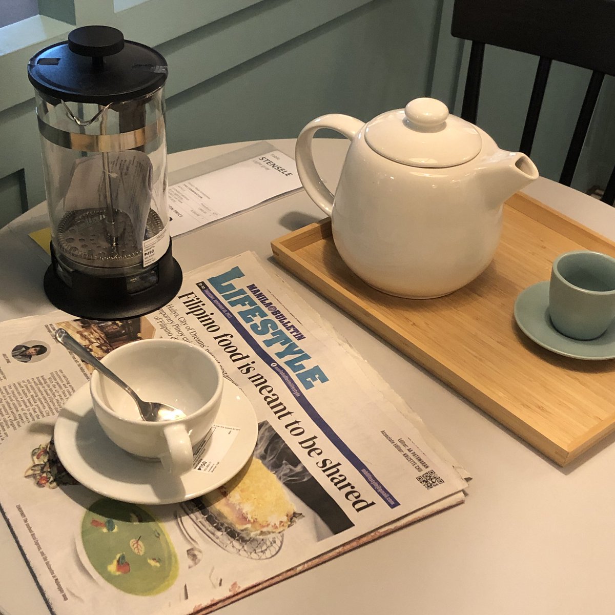 bffshaul's tweet photo. 〰︎ a day in ikea . . 📔🍶🥣 https://t.co/eM01Ftiq0j
