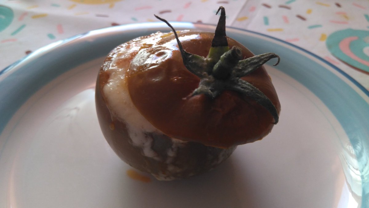 BeerSearcherApp's tweet image. IV Edición Cuñades Tapas Awards:
1° Casi me quedo sin berenjenas (41 puntos).
2° Tomate algo y ... atún!!! (35 puntos).
3° Patatas come y calla (empatado 31'5 puntos) y Dame veneno que quiero morir  (empatado 31'5 puntos)