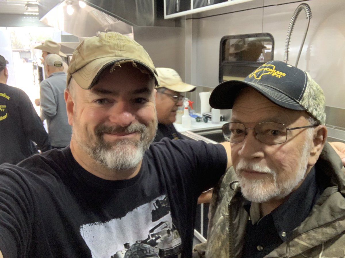 usmcaggie's tweet photo. Really gonna mis this guy at #cookoff this year. He’s how i got on the team. #bottomlesspit #hlsr #rip #oldschool #headcook #wegotitfromhere https://t.co/ETLum8nTl5