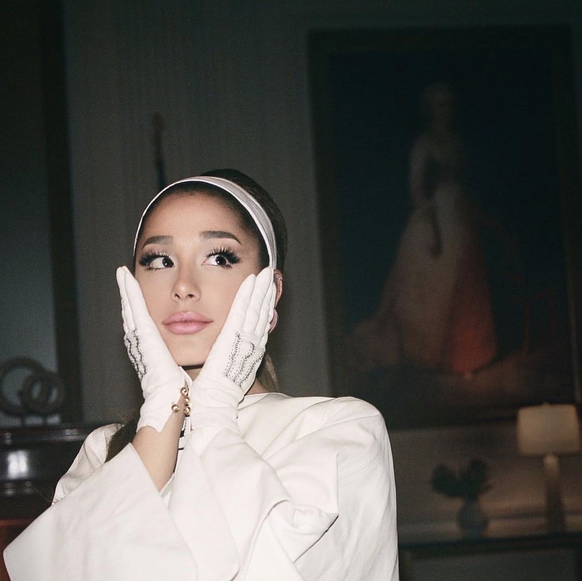 thearianadata tweet picture