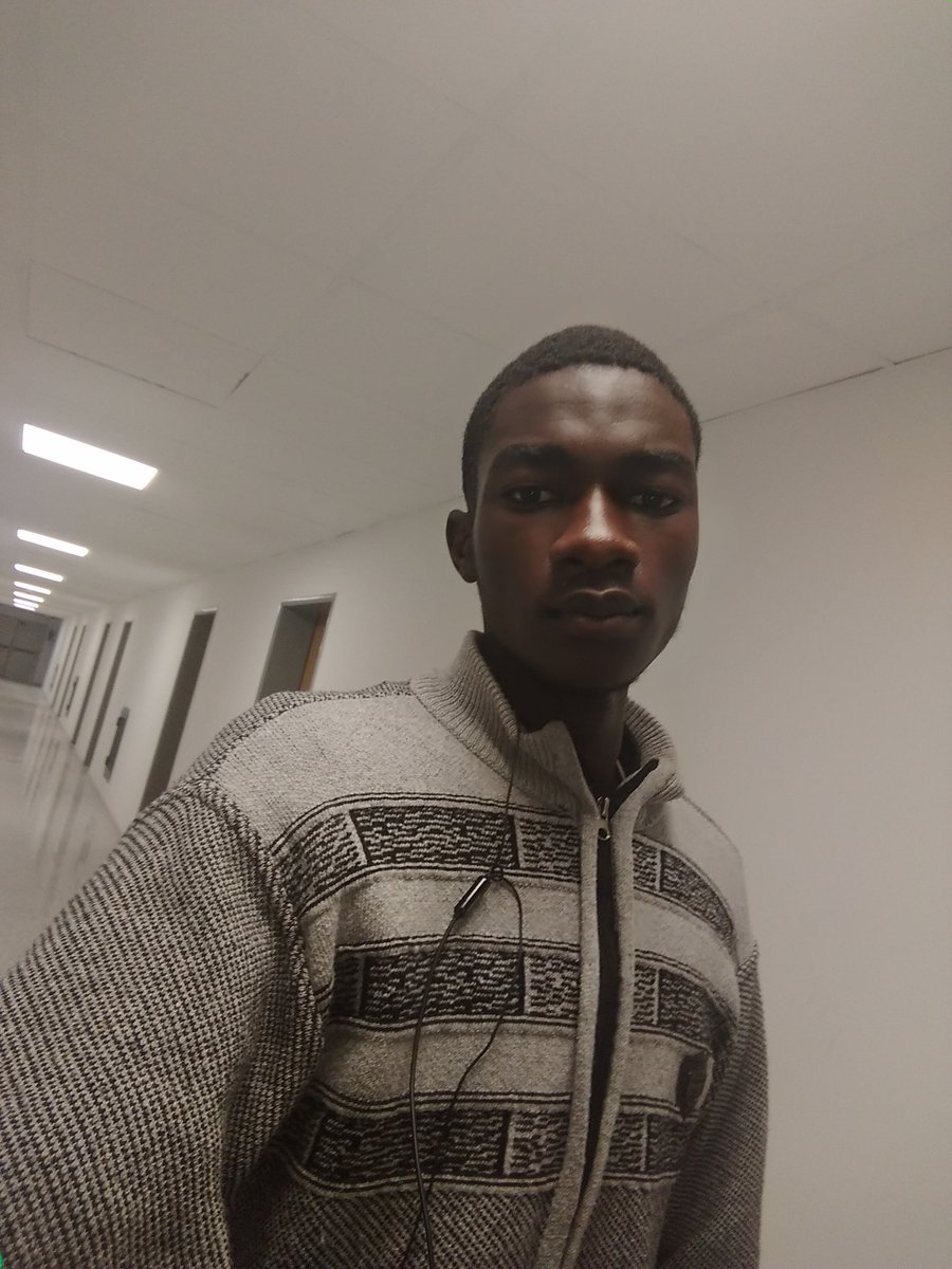ballardassy's tweet photo. Entrain de tracer mon chemin avec Dieu, vas y Ballard ça ira ! https://t.co/BNXiwL09KP