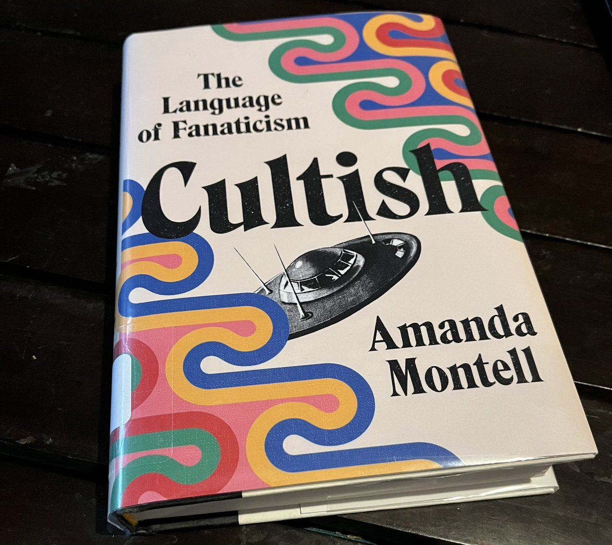 Psychologists agree that while gaslighters appear self-assured, they are typically motivated by extreme insecurity – an inability to self-regulate their own thoughts and emotions. #SundaySentence 1/2 from Cultish by @AmandaMontell