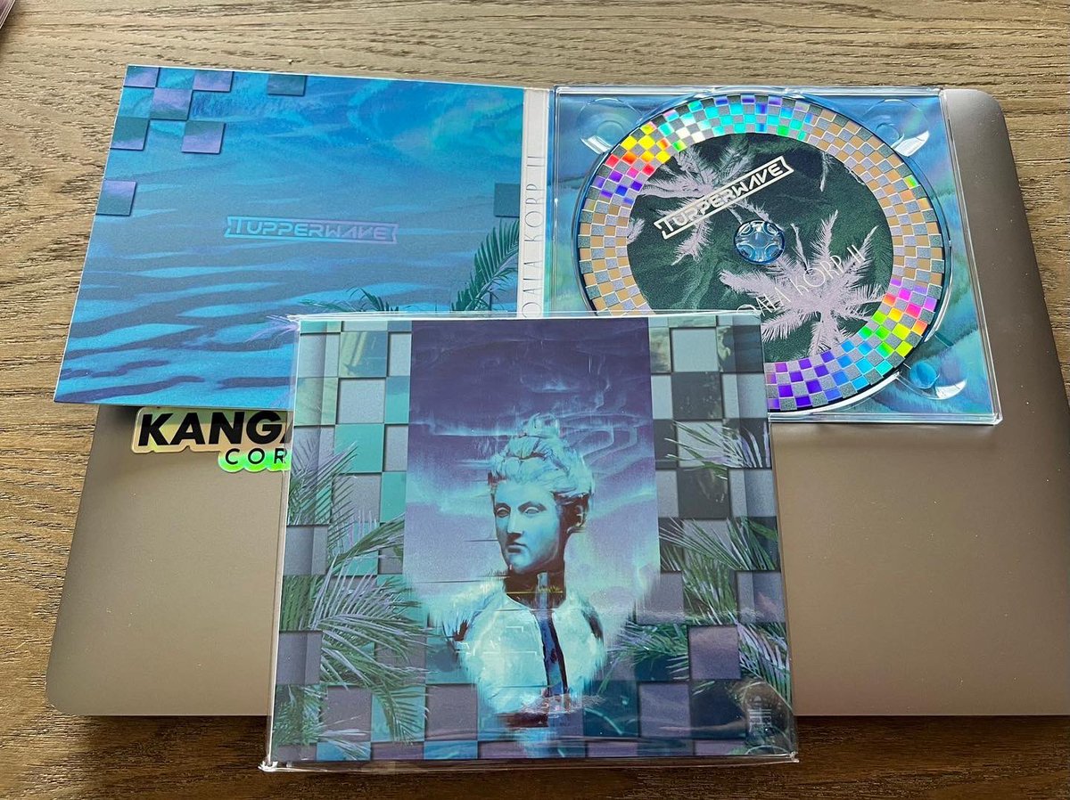 MyPetFlamingoUK's tweet photo. KOALA KORP コアラ
+
KOALA KORP II
Two classic albums by @TUPPERWAVEMUSIC available on CD & Minidisc while stock lasts 💿💽
https://t.co/g1kTTQejby
#tupperwave #koalakorp #cd #minidisc #mypetflamingo https://t.co/PRNcLQzyqK