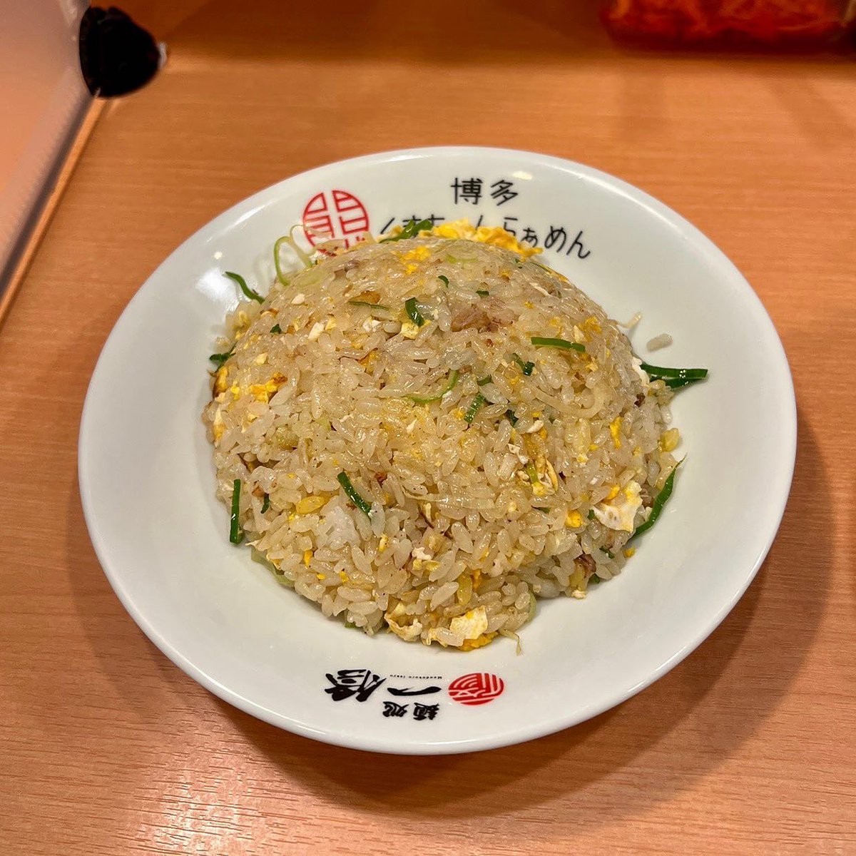 menmusubi's tweet photo. 博多くまちゃんらぁめん＠大名

①くまジロー
②背脂醤油とんこつ
③チャーハン

「あくまでラインナップの1つ」といった安易な妥協は無し。

本気のつくり込みを感じる仕上がりです🍜

無料＆有料のトッピングにも対応してます。

流石くまちゃん、ウマいねっ♪

2月末までの提供予定とのことです。 https://t.co/qMyUfBAbSI