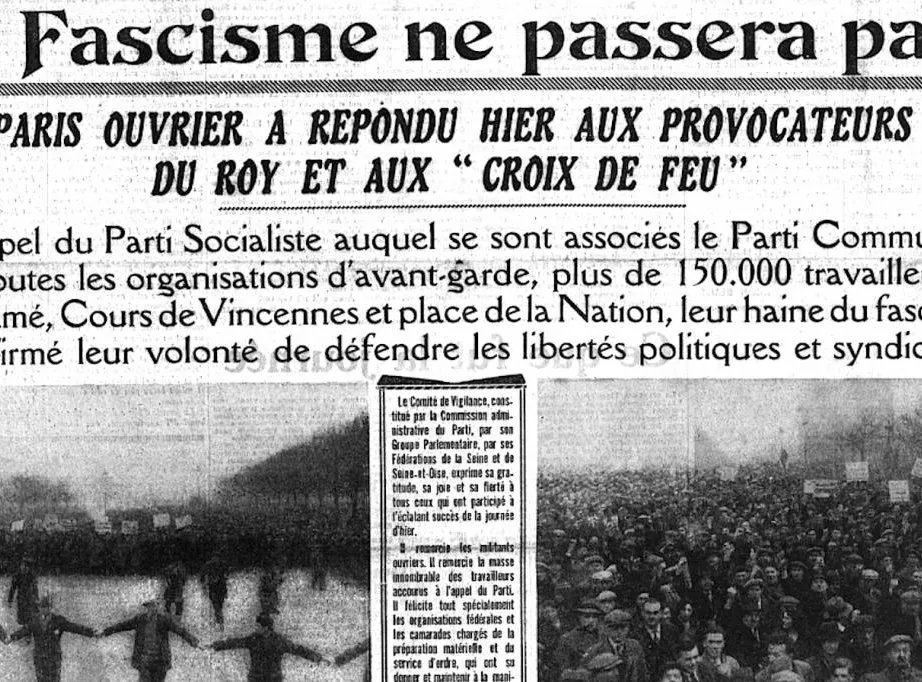 HistoiredeFran7's tweet photo. Crise du 6 février 1934 
 Les manifestants protestent contre le gouvernement Daladier accusé de corruption et contre les scandales politico-financiers, notamment l'affaire Stavisky.  Les socialo-communistes crieront au danger fasciste alors qu'ils participaient à l'émeute. https://t.co/rreUQ26xUo