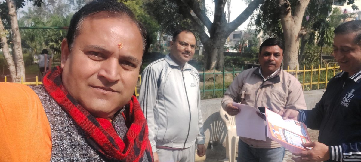 CPTiwari1976's tweet image. #जनसंपर्क_किया गया राजेन्द्र नगर
साहिबाबाद,
#फिर_एक_बार_योगी_सरकार

@sanjivsharmabjp @PPehalwan @madanraibjp @anandkalra69 @Prateekmathur23 @AmitrajUpadhya3 @hemantjoshibjp @Sushmita1802 @AkumarsinghBJP @Bjp4Ghaziabad @BJP4UP @BJP4WestUP @gaurish85Bjp